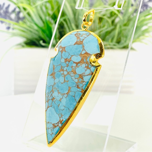 🌻 Last One…Faux Copper Turquoise Arrowhead Pendant - Picture 3 of 12